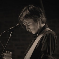 Reeve Carney